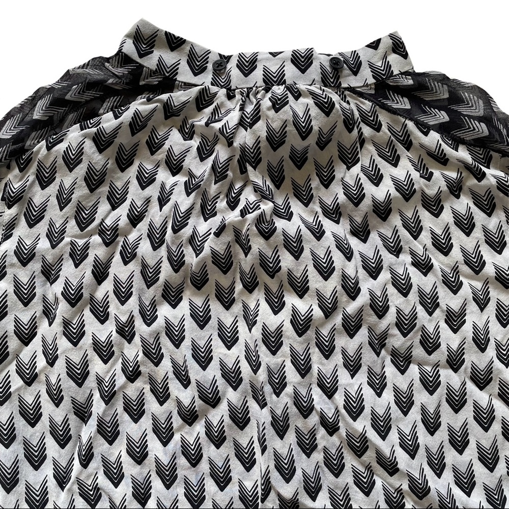 Rag & Bone ~ Arrow Printed Button Down Shirt - image 7